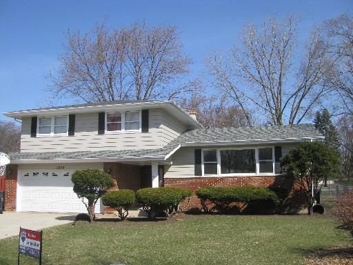 1259 Ridgeway Dr., Elgin, IL 60123