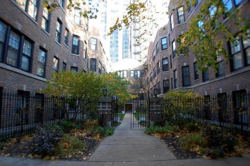 2315 N Commonwealth St. #2N, Chicago, IL 60614