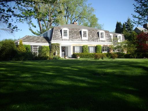 1129 Romona Rd., Wilmette, IL 60091