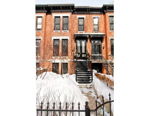 554 W Fullerton, Chicago, IL 60614