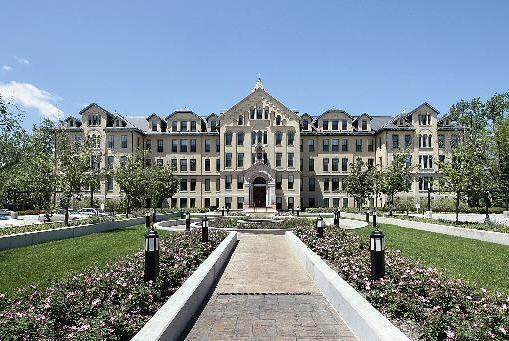 1041 Ridge Rd. #212, Wilmette, IL 60091
