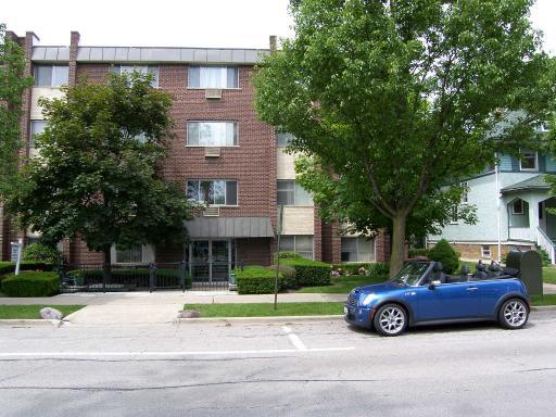 1136 Greenleaf Ave. #102, Wilmette, IL 60091