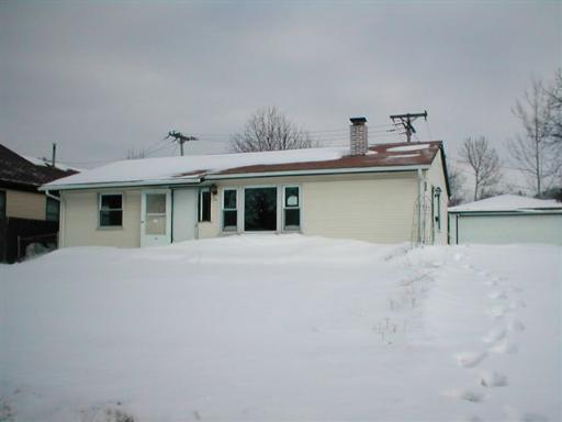 336 Amarillo Dr., Carpentersville, IL 60110