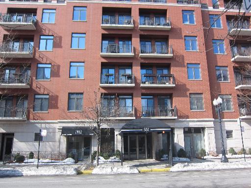 1414 N Wells #213, Chicago, IL 60610