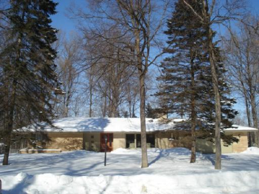 5628 Castlewood Dr., Rockford, IL 61108