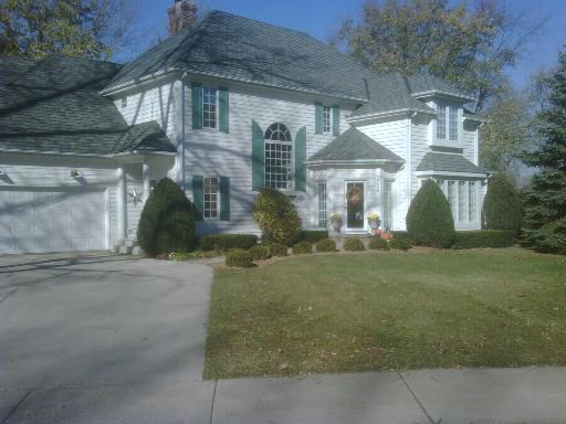 738 Brentwood Pl., Glen Ellyn, IL 60137