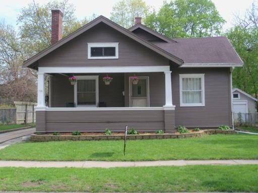 718 Ashland Ave., Rockford, IL 61103