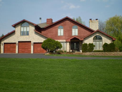 2 Woodland Dr., Lemont, IL 60439