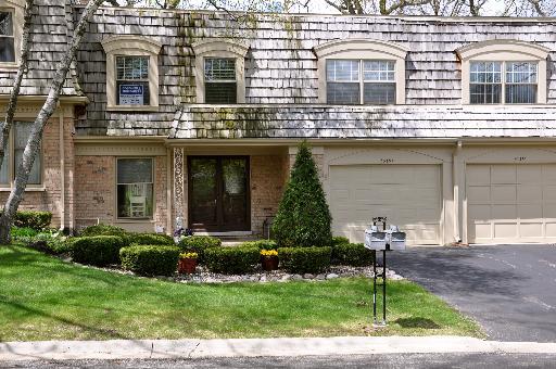 2S754 Avenue Barbizon, Oak Brook, IL 60523