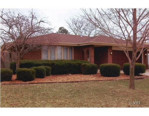6711 Barrett St., Downers Grove, IL 60516
