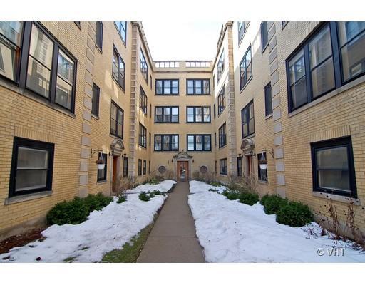 2538 N Kedzie Ave. #205, Chicago, IL 60647