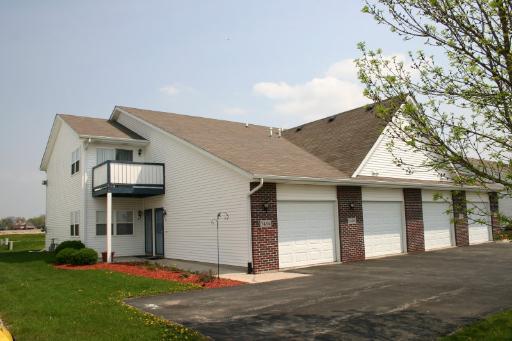 7434-40 Shillington Dr., Rockford, IL 61107