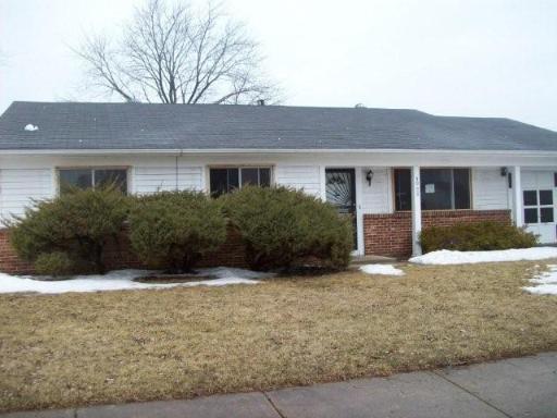 5900 Woodgate Dr., Matteson, IL 60443