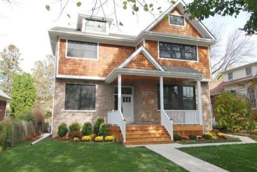 1926 Schiller Ave., Wilmette, IL 60091
