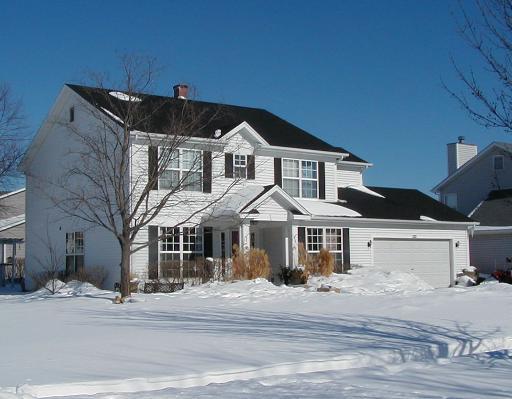 521 Adare Rd., Bartlett, IL 60103
