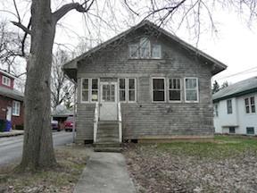 342 Hawthorne St., Glen Ellyn, IL 60137