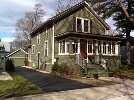 428 Hillside Ave., Glen Ellyn, IL 60137
