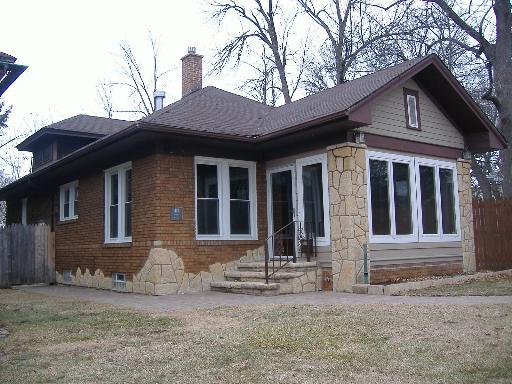 413 Dixon St., Joliet, IL 60435