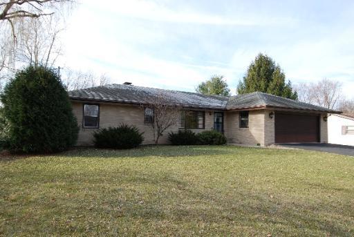 9823 Shore Dr., Machesney Park, IL 61115