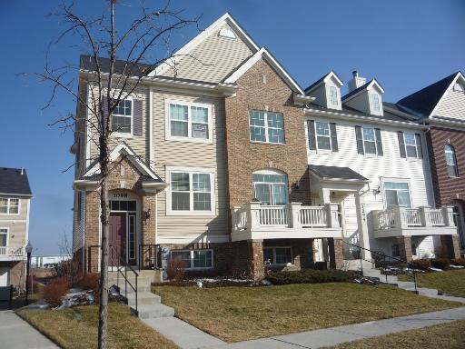 1098 Bartholdi Ct., Carol Stream, IL 60188