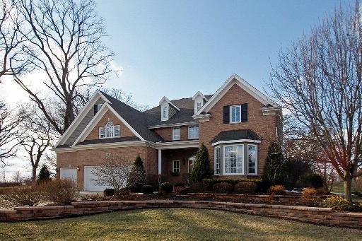 628 Hamilton Ct., Bartlett, IL 60103