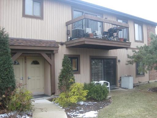 756 Rodenburg Rd. #2D, Roselle, IL 60172