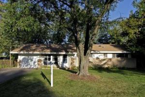 435 Mohave St., Hoffman Estates, IL 60169