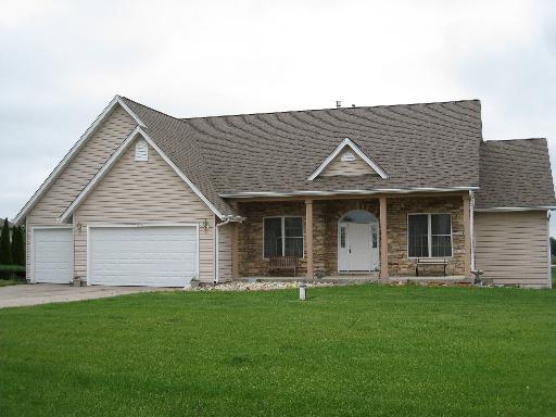 8792 Bentley Ln., Spring Grove, IL 60081