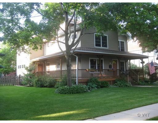 968 Walter Ave., Des Plaines, IL 60016