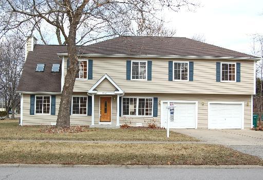 30W066 Bruce Ln., Naperville, IL 60563