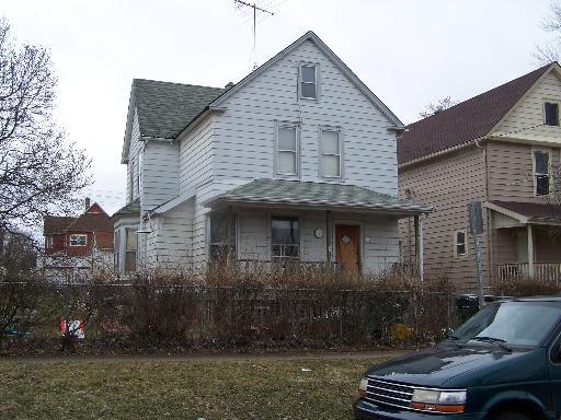 706 Lenox Ave., Waukegan, IL 60085