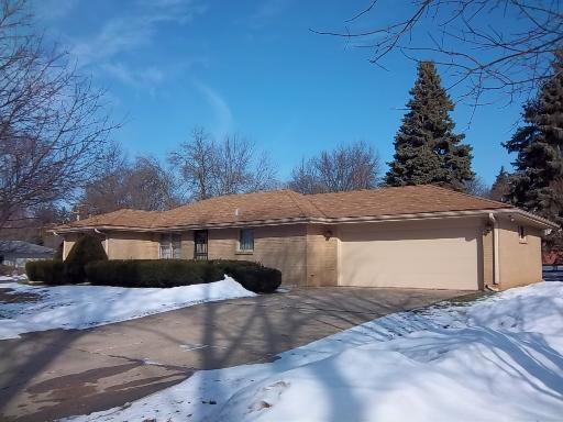803 Fairview Blvd., Rockford, IL 61107
