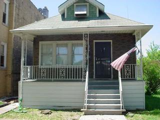 5516 N Luna Ave., Chicago, IL 60630