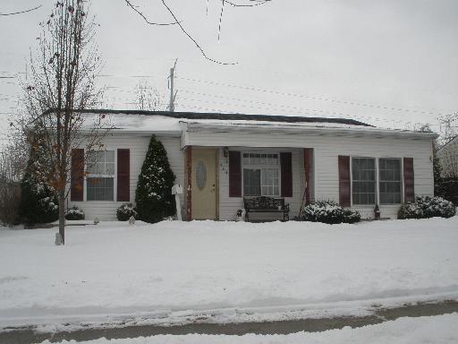 204 Hickory Ave., Romeoville, IL 60446