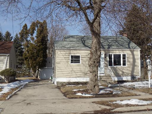 613 S Fifth St., Dekalb, IL 60115