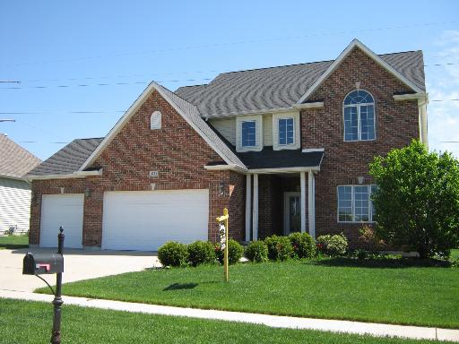 1068 Devonshire Dr., Sycamore, IL 60178
