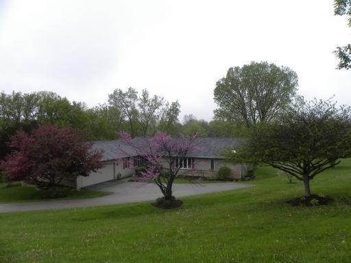 1411 Moraine Dr., Woodstock, IL 60098