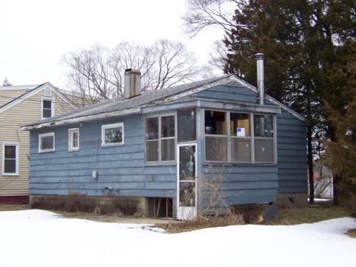 843 Roosevelt Rd., Rockford, IL 61109