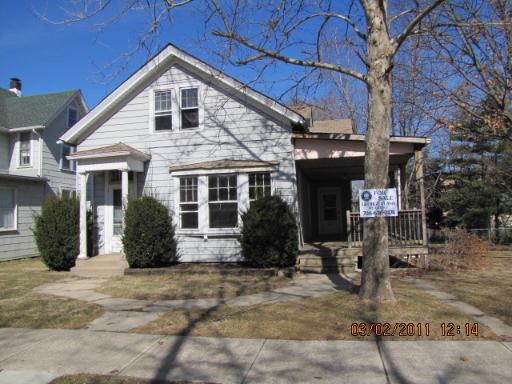 2334 W Walnut St., Blue Island, IL 60406