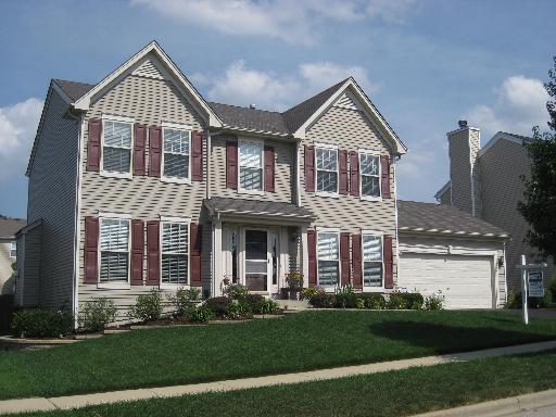 1332 Hickory Ridge Dr., Montgomery, IL 60538