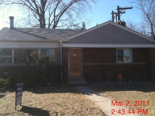 9520 S Menard Ave., Oak Lawn, IL 60453