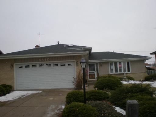5840 Liberty Sq., Oak Forest, IL 60452