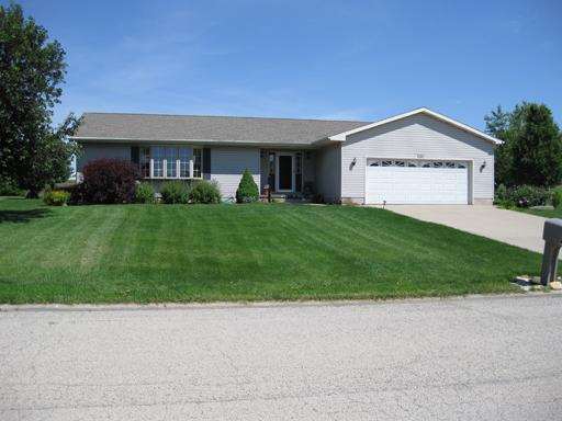202 Woodland Dr., Utica, IL 61373
