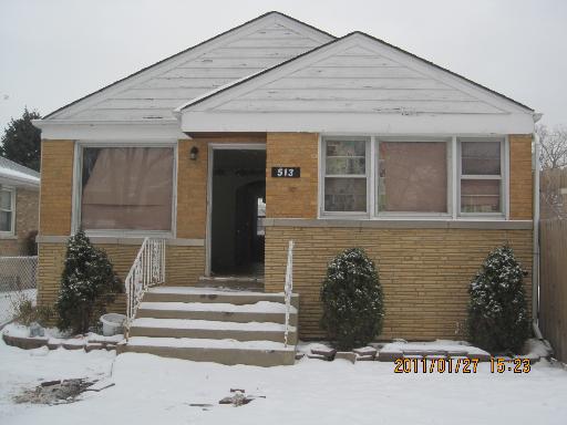 513 Geneva Ave., Bellwood, IL 60104