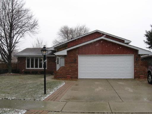 10716 S Meadow Ln., Palos Hills, IL 60465