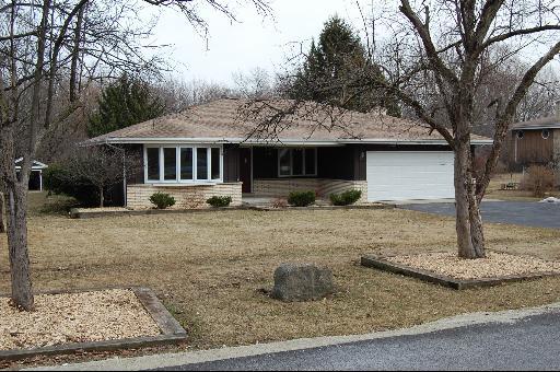 6105 Springside Ave., Downers Grove, IL 60516