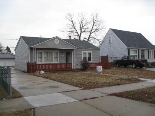 4905 S Luna Ave., Chicago, IL 60638