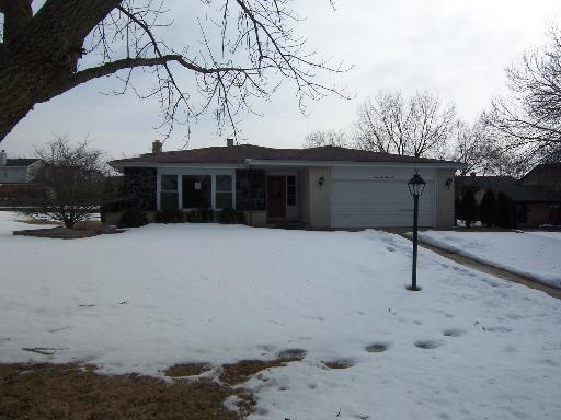 8221 Sawyer Rd., Darien, IL 60561