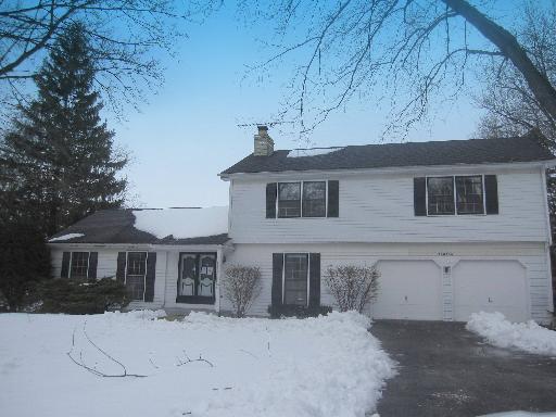 28W256 Oswego Rd., Naperville, IL 60540