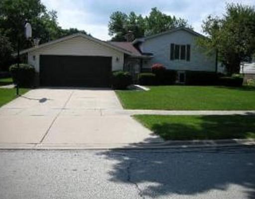 2422 N Drury Ln., Arlington Heights, IL 60004